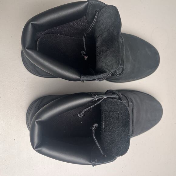 Timberland Waterproof Black Boots Bootie Boys 7 / Women’s 9 Classic 6-Inch 10910 - Picture 6 of 16